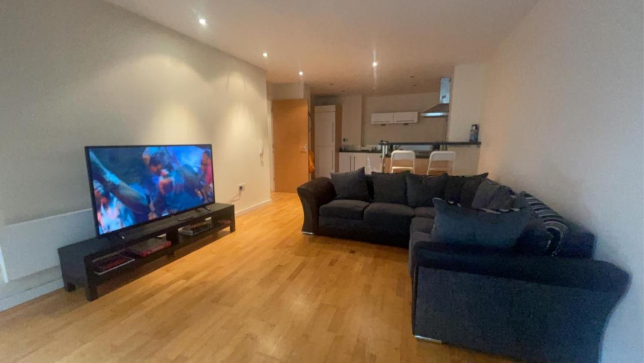 2 Bedroom Apartment In Leeds City Centre ภายนอก รูปภาพ
